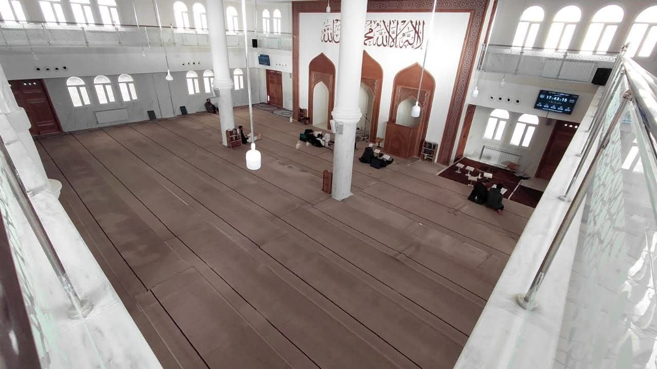 قاعة الصلاة الرئيسية